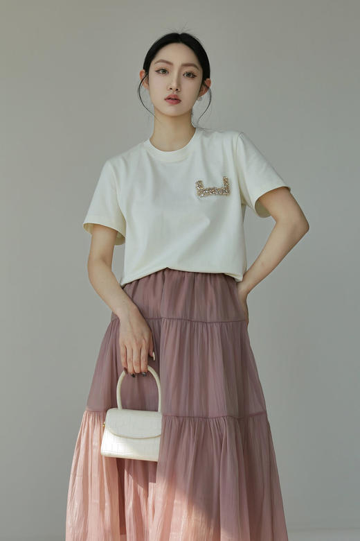 全手工络花钻饰棉质短袖T恤 重新定义基础款美学 经典款百搭实用 精裁镶边圆领 100%棉 全手工络花工艺呈现U型钻饰 包容万象的松弛美学 宽松版型 商品图10