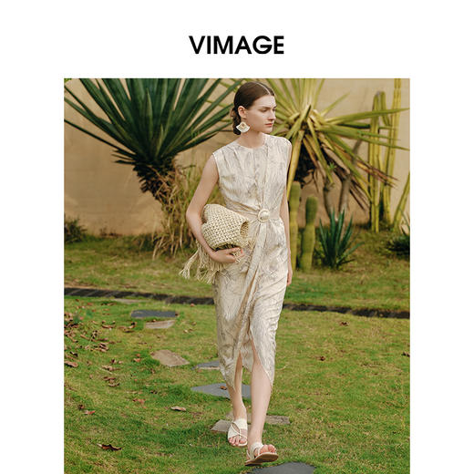 VIMAGE纬漫纪高级感线条花卉腰部镂空扭结收腰连衣裙2025夏季新款V2307913 商品图0