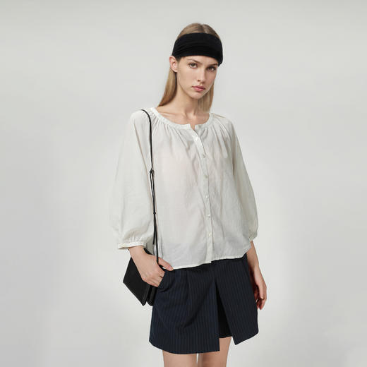 ROMI STUDIO“极简主义”100头层牛皮荔枝纹软皮斜跨小方包444LS002 商品图1