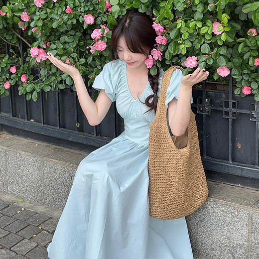 西遇法式掐腰连衣裙女夏季新款a字度假风蓝色泡泡袖长裙SS050486 商品图3