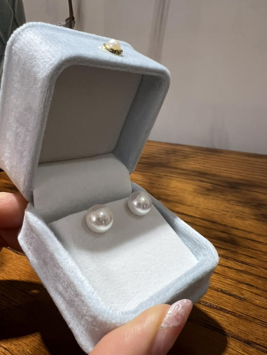 47-10后无来者 6A极光无瑕 珠光惊艳 10-11mm 大馒头珍珠耳钉 商品图0