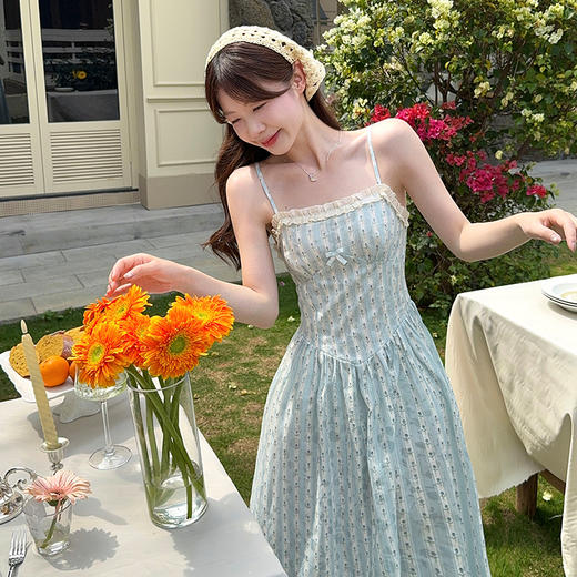 西遇法式碎花吊带裙套装女2025年夏季新款薄款空调衫上衣两件套SS050498/SS050497 商品图3