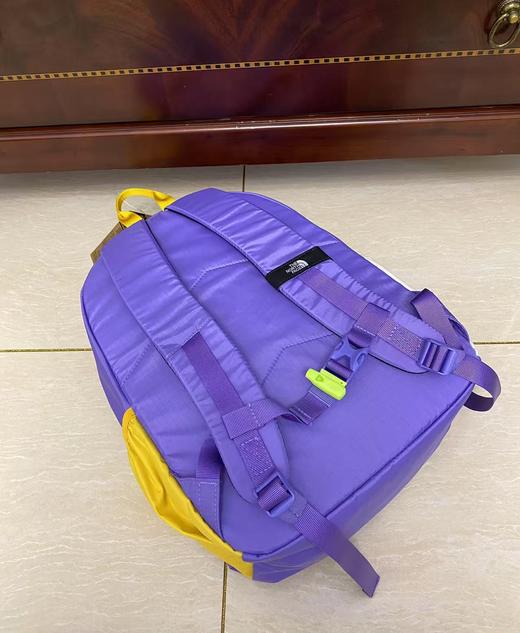 点此购买 北面四色儿童双肩书包 st 314296 商品图14