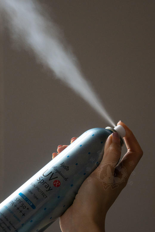 日本原装进口【Ajuste爱伽丝防晒喷雾】 ✅SPF50+/PA++++，防晒力MAX  ✅可以防护紫外线以及近赤外线  ✅补涂不花妆，3秒成膜  ✅蓝色清新型/银色无香型 商品图1