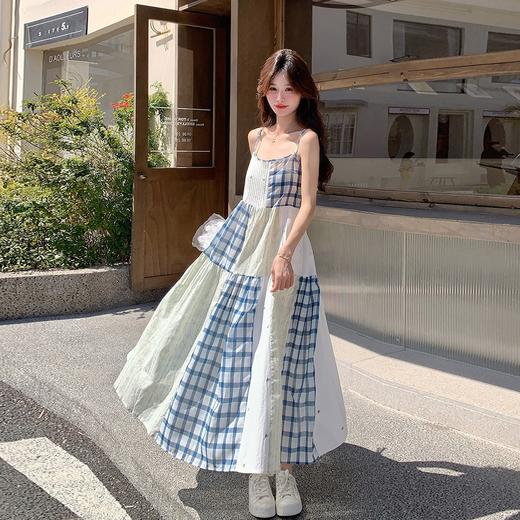 A2C233-A163-P135-K199 2025新款拼接复古风度假吊带大摆连衣裙 商品图2