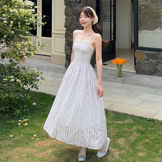 西遇法式碎花吊带裙套装女2025年夏季新款薄款空调衫上衣两件套SS050498/SS050497 商品图1