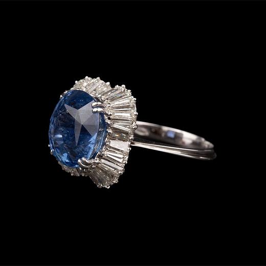 独角鹿西洋古董 20世纪欧洲出品铂金镶嵌斯里兰卡无烧蓝宝石及钻石戒指 商品图1