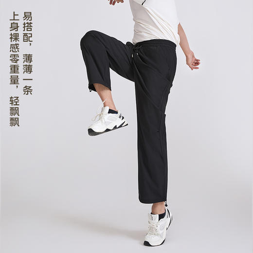 【冰吧】情侣款潮流伞兵裤，易搭配休闲通勤随意切换风格，网格速干，顺垂抗皱性强，上身显干净利落 商品图2