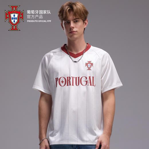 【官方正版】葡萄牙国家队 | 宽松美式复古V领插肩印号T恤球衣 商品图3