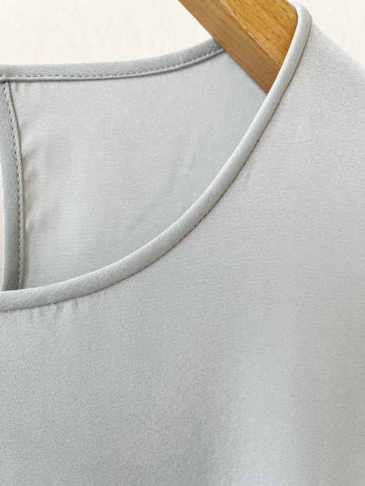 【夏之涟漪】噢蜜ooomeoooA字摆显瘦十斤真丝套头衫 商品图7