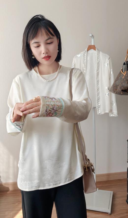 醋酸提花春意盎然花朵袖国风衫 商品图2