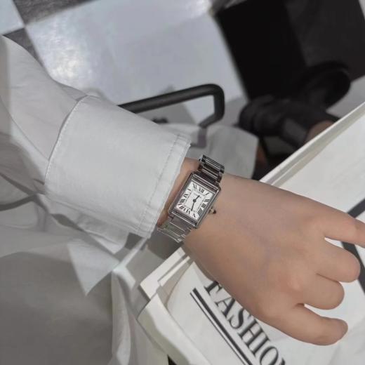 CARTIER卡地亚 坦克系列 石英机芯 优雅百搭 女表 瑞表 29.5*22mm 白色表盘 精钢表壳 精钢表带（SP） 商品图1