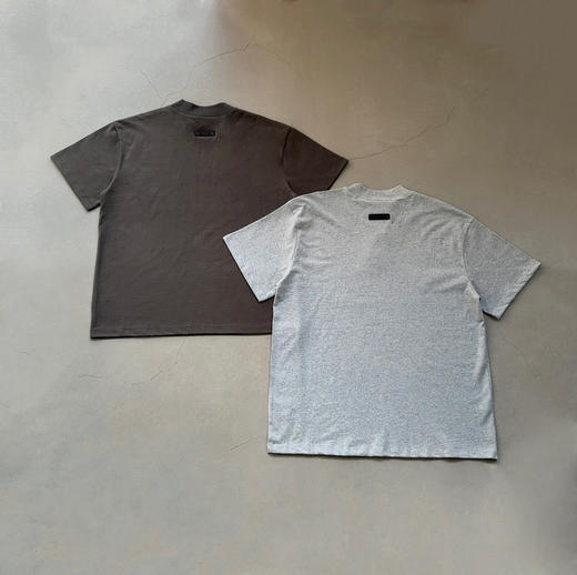 点此购买 FOG夏季男女款硅胶植绒字母印花重磅高街短袖T恤 md 314467 商品图1