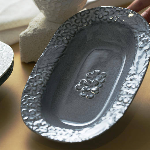 【AITO】日本原产AITO Lien 浮雕藤系列立体椭圆盘 商品图3