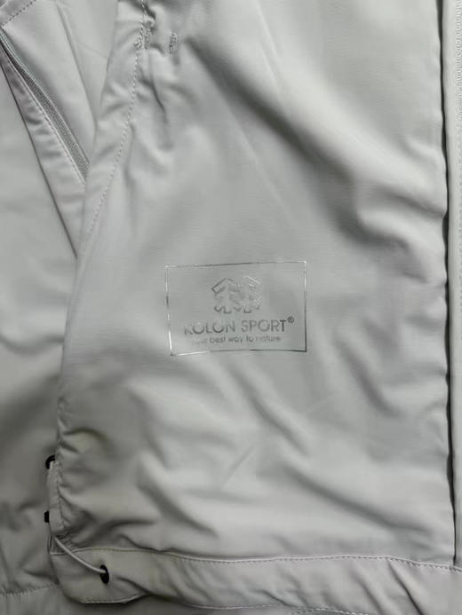 原单正品 KOLON SPORT可隆户外休闲衣男防晒防泼水露营防风立领夹克皮肤衣
两个色， M-XXL
男士弹力皮肤衣 防风防泼水 放溅
原价1000➕ 商品图6