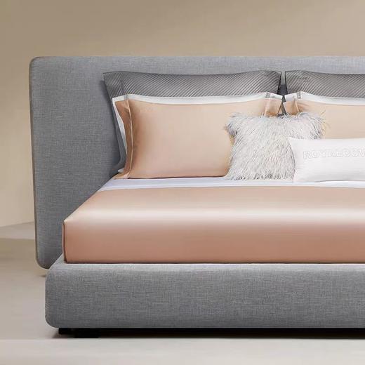 10楼 罗卡芙 天丝四件套 --江亭揽胜240*240cm  吊牌价 3980元 活动价 1480元 商品图0