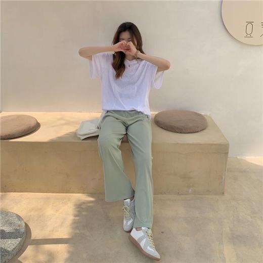 【佰丽得纸片人五色垂感冰爽阔腿裤】纸片人冰丝阔腿裤，以其独特的版型设计和冰丝面料，成为了夏日时尚与舒适的最佳选择 商品图2