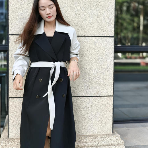 洛诗琳35216春季新款设计感黑白撞色宽松廓形长款风衣外套332 商品图2