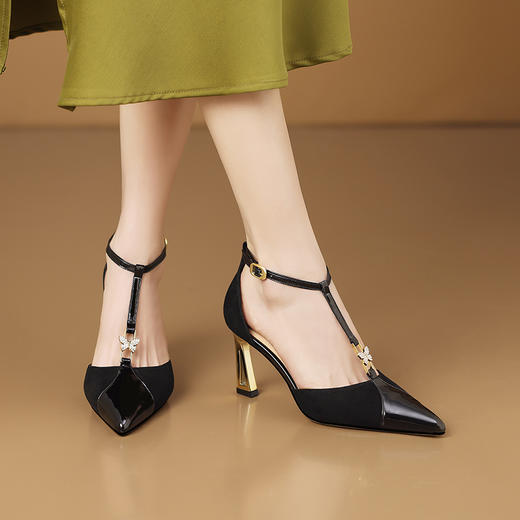 【预售5天】一字扣带中空单鞋包头高跟鞋女春夏季新款性感尖头T型凉鞋HY&H3658 商品图1
