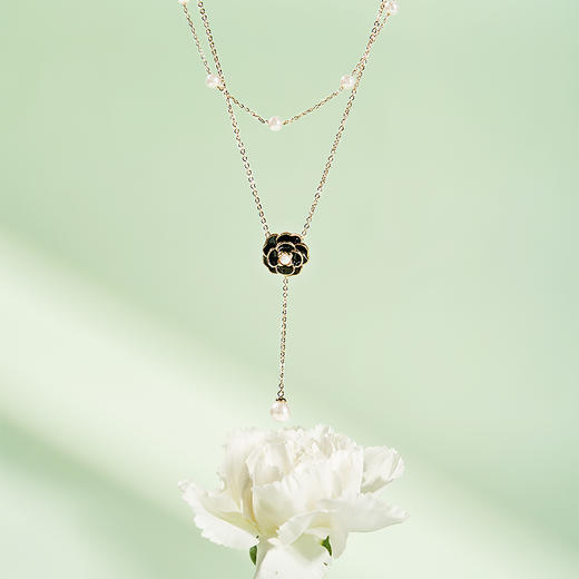 大英博物馆 欧洲文化艺术系列 黑色山茶花优雅 项链 商品图2