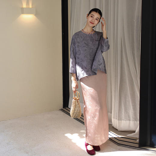 绽放217朵/【宋瓷系列】天丝亚麻光泽感提花印花直筒开衩半身长裙 商品图1