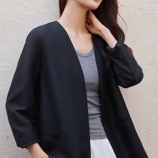 玳莎气质无领西装女2025年夏季新款通勤简约黑色醋酸真丝混纺外套  FB37303 商品图3