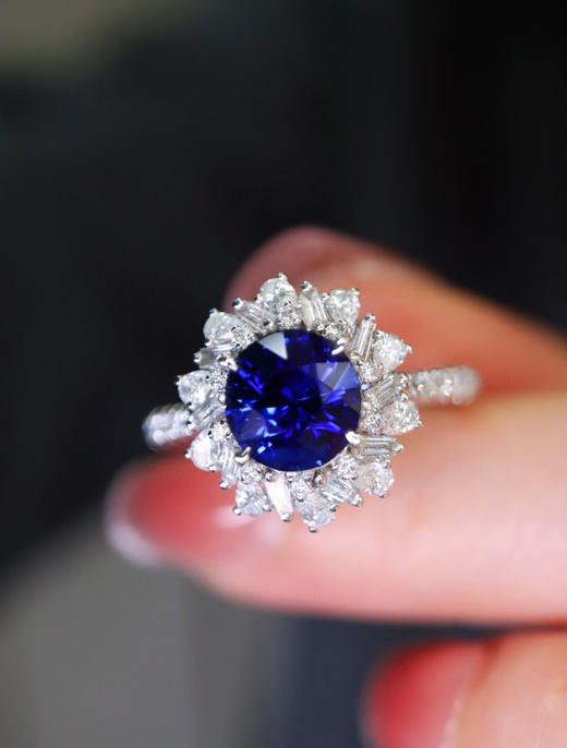 2.1ct刻面蓝宝石戒指 商品图0