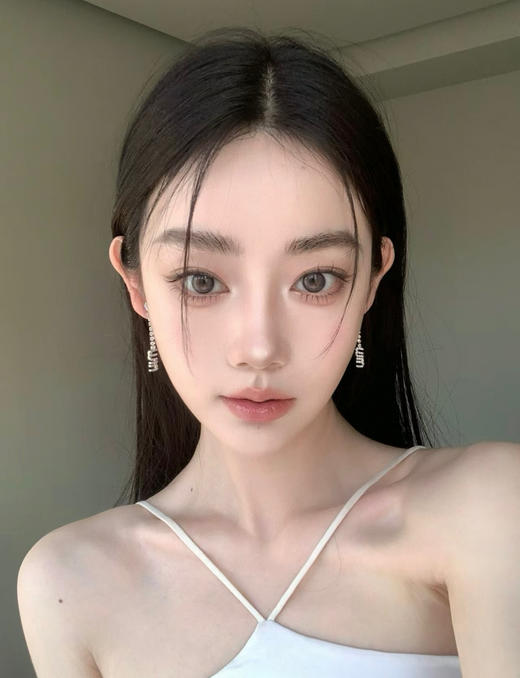 【Dior 迪奥五色眼影】真的是众多眼影盘 中不可缺少的一盘!!对新手非常友好 日常又通勤 今年的眼妆就靠它啦 超级百搭的五色眼影 怎么化 商品图1