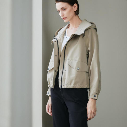 洛诗琳33918春季新款撞色设计连帽休闲短款外套女813 商品图1