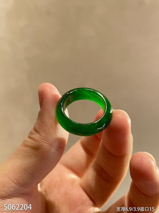 老坑帝王绿扳指【5062204】圈口15。具体价格微信咨询 商品图1