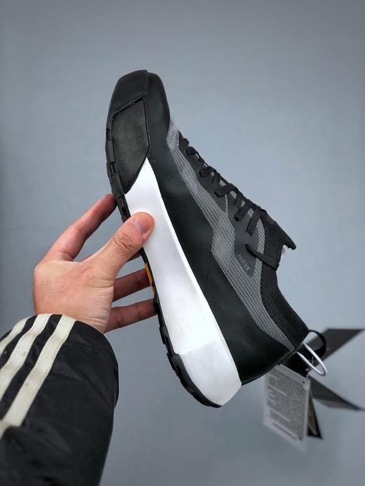 点此购买 始祖鸟夏季男士VERTEX SPEED透气户外越野徒步功能鞋 98 314611 商品图1