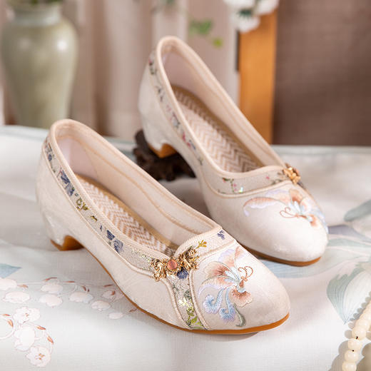【妙佳】老北京布鞋中跟旗袍鞋舞蹈鞋绣花鞋女YX 商品图0