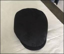 黒缎鸭舌帽
