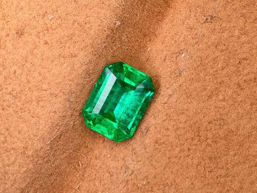 1.68ct刻面祖母绿裸石 商品图1