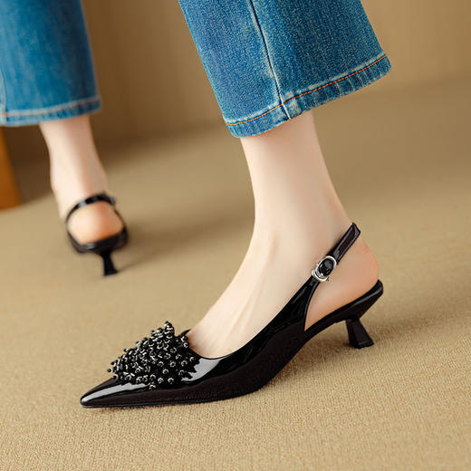 【预售5天】法式气质水钻包头凉鞋女夏真皮名媛风尖头后绊带细跟高跟鞋配裙子DB&M6293 商品图3