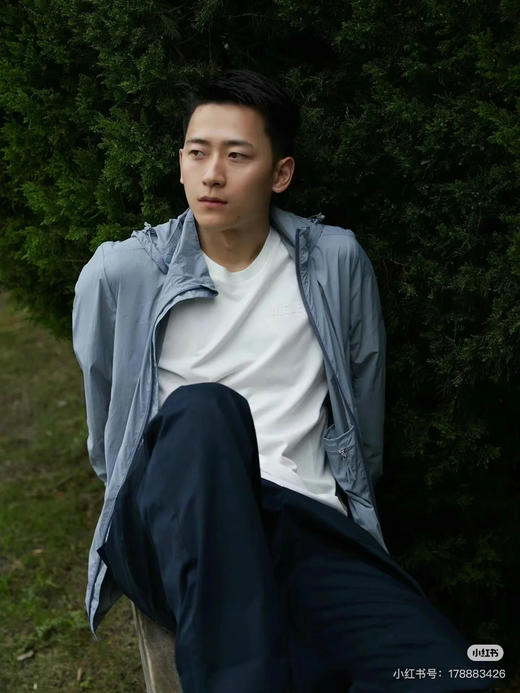 2504201   男款 艾蒿 防晒衣 2色 商品图3