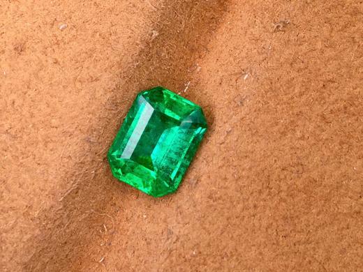 1.68ct刻面祖母绿裸石 商品图3