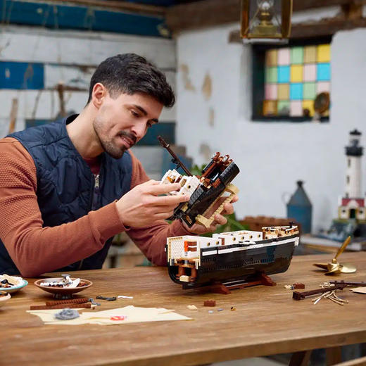 乐高积木L10335创意高手坚忍号探险船 商品图1