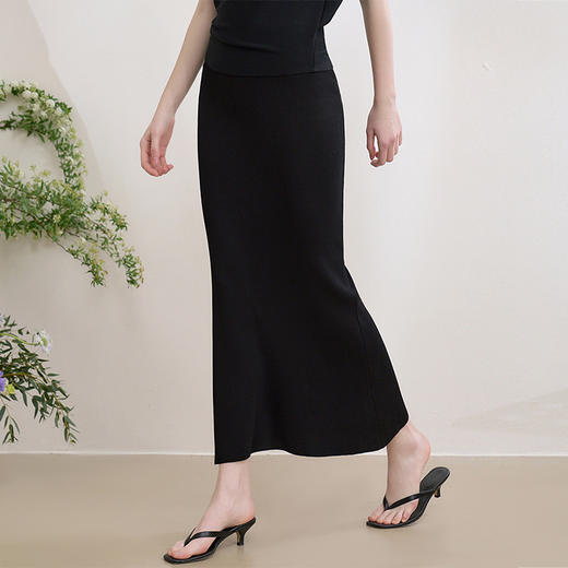 西遇高腰针织半身裙套装女新款通勤宽松短袖上衣两件套D0050396 商品图3