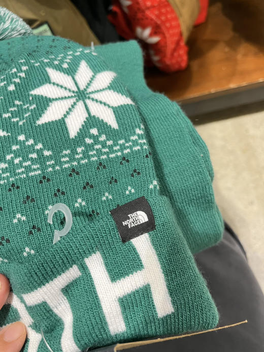 The Northface 北面毛线帽+围巾🧣套装 绿色一套，红色2套 商品图1