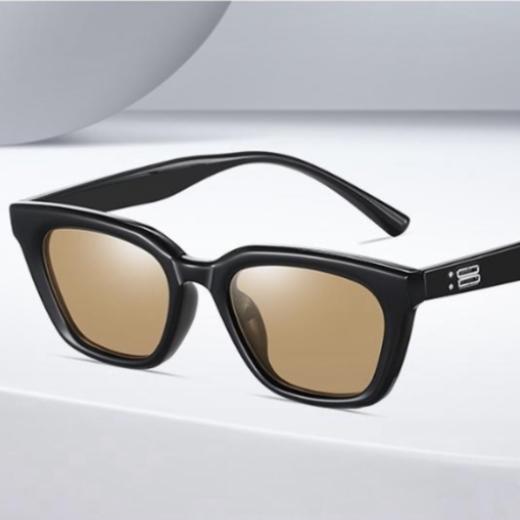 【Model】女士太阳镜长方形多色款 商品图0