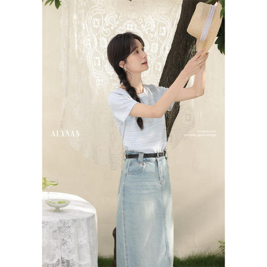 鹿向南「蓝色梦境」撞色圆领短袖T恤女夏季小香风肌理感正肩上衣 商品图4