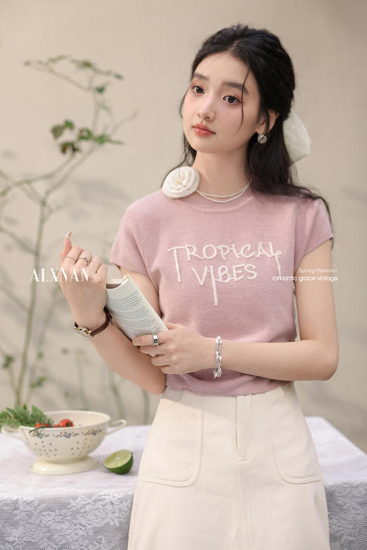 【6折秒杀】鹿向南「柔蔓诗章」粉色短袖T恤女夏季新款正肩独特漂亮好看上衣L55026 商品图4