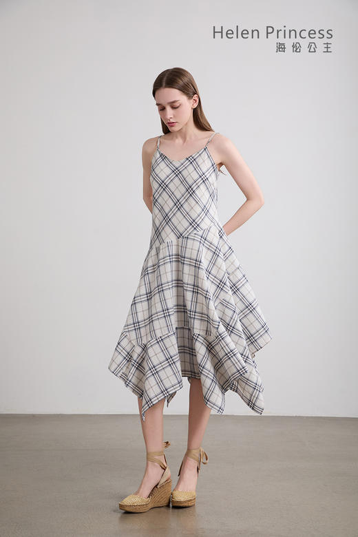 格纹不规则裙摆吊带裙 商品图7