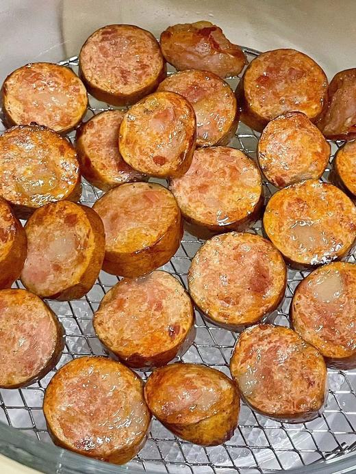 下波定制要等气温降低啦~【超级无敌好吃的红肠又来定制啦】先下单后定制 满200份开炉 不满200份退款~正宗哈尔滨红肠5斤装  老王独家定制 东北特产风味 黑猪肉制作 肥瘦相间  好吃不腻 商品图7