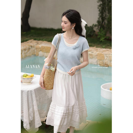 【65折秒杀】鹿向南「南法假日」浅蓝色假两件针织衫女士夏日新款时尚通勤上衣L55007 商品图1