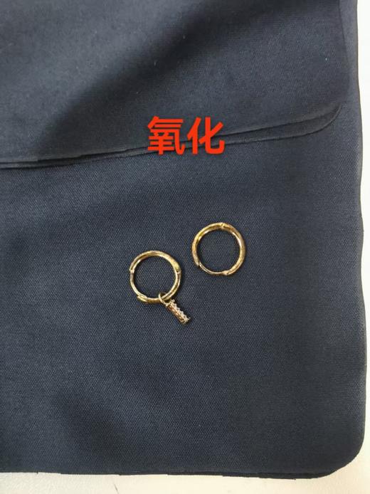 AE11748OXYI-1 apm MONACO 字母耳环女 新款潮小巧耳圈耳钉 圆圈款复古耳饰银 字母I/宽高0.5*1.6cm 商品图2