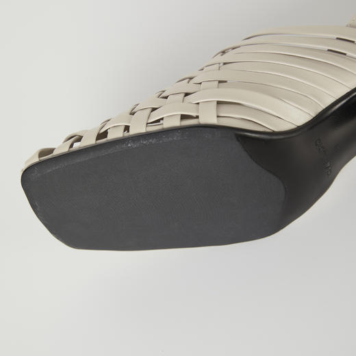 ROMI STUDIO“复古优雅”手工编织镂空包头细跟米白色方头凉鞋S8012 商品图5