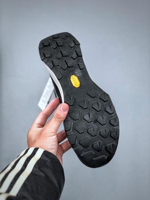 点此购买 始祖鸟夏季男士VERTEX SPEED透气户外越野徒步功能鞋 98 314611 商品图7