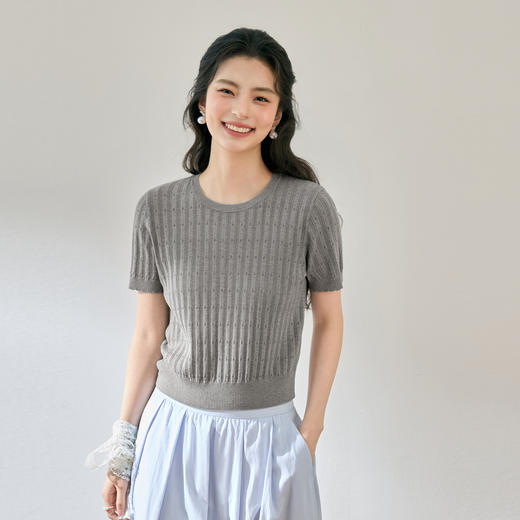 【严选】诗凡黎醋酸天丝镂空圆领针织衫2025年夏新款温柔慵懒套头衫女7G4130631 商品图3